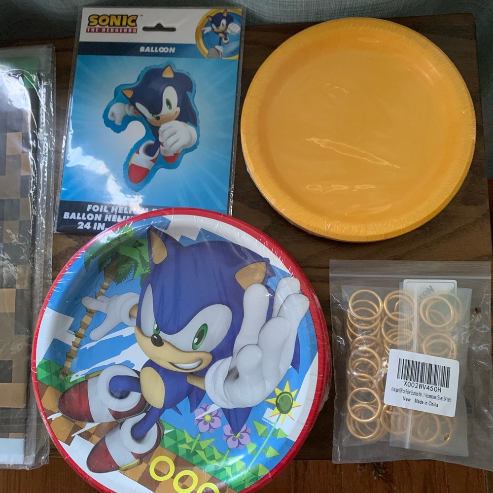 Party Supplies Set - Sonic birthday
